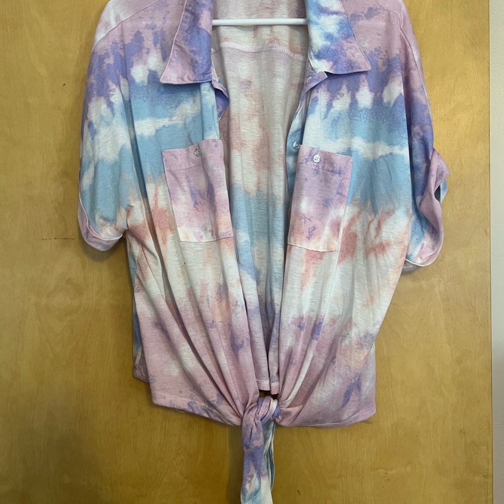 Derek Heart Pastel Tie-Dye Button Down Shirt